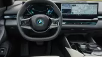 P90524334_highRes_the-new-bmw-530e-int