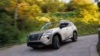 MY24 Nissan Rogue-1