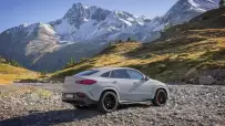 2026-Mercedes-AMG-GLE-53-PHEV-1023-14