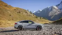 2026-Mercedes-AMG-GLE-53-PHEV-1023-15