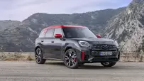 P90530273_highRes_mini-john-cooper-wor