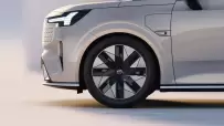2025-Volvo-EM90-107