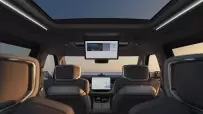 2025-Volvo-EM90-136