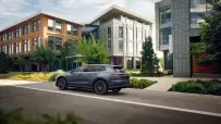 2025-Toyota-Crown-Signia-3