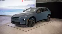 2025_Toyota-Crown-Signia_Limited_001