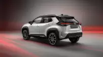 2023-yaris-cross-grs-ext-002