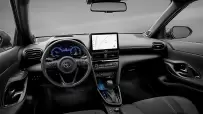 2023-yaris-cross-int-001