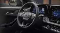 2025-chevrolet-equinox-rs-013