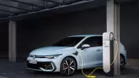 Mk8.5-VW-Golf-GTE-00018
