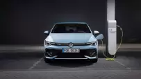Mk8.5-VW-Golf-GTE-00019