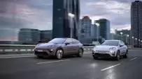 2024-Porsche-Macan-EV-13