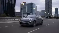 2024-Porsche-Macan-EV-6