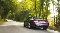 2025-BMW-M4-Convertible-05