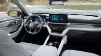 2025-Ford-Explorer-Platinum-4