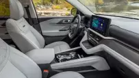 2025-Ford-Explorer-Platinum-9