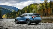 2025-Ford-Explorer-ST-2