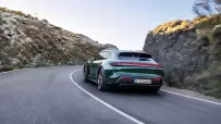 2025-Porsche-Taycan-3-1