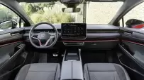 DB2024AU00302_large