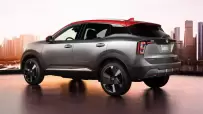 2025-Nissan-Kicks-10s