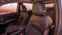 2025-Nissan-Kicks-34