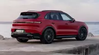 2025-Porsche-Cayenne-GTS-13s