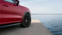 2025-Porsche-Cayenne-GTS-14