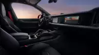 2025-Porsche-Cayenne-GTS-16