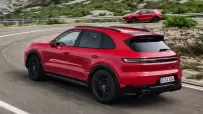 2025-Porsche-Cayenne-GTS-2s