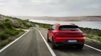 2025-Porsche-Cayenne-GTS-5