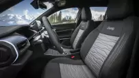 jeep-avenger-ehybrid-4xe-2024-1-15