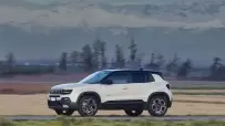 jeep-avenger-ehybrid-4xe-2024-1-21