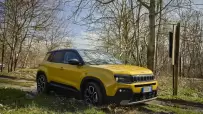 jeep-avenger-ehybrid-4xe-2024-1-26