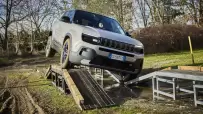 jeep-avenger-ehybrid-4xe-2024-1-31