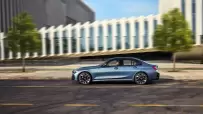 P90549619_highRes_the-new-bmw-330i-sed