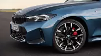 P90549639_highRes_the-new-bmw-330i-sed