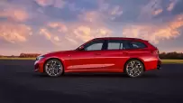 P90549650_highRes_the-new-bmw-330e-tou