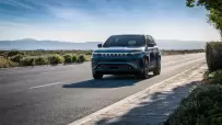 jeep-Wagoneer-s-ev-2024-1-37
