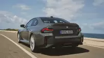 P90553476_highRes_der-neue-bmw-m2-06-2