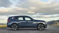 P90554871_highRes_the-new-bmw-x3-30e-x
