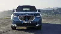 P90554877_highRes_the-new-bmw-x3-30e-x