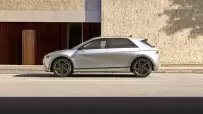 hyundai-ioniq-5-exterior-gravity-gold-matte-0624-03
