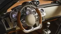 Pagani-Utopia-Roadster-Interior-3