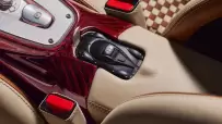 Pagani-Utopia-Roadster-Interior-7