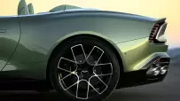 Aston_Martin-Vanquish_Volante-2026-HD-b5be87ef1bb444fc9d81e7691434016d992fa90d2
