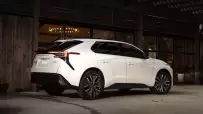 2026-Subaru-Solterra-9