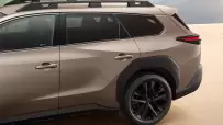 2025-bz4xtouring-ext-01