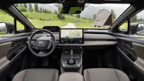 2026_toyotabz4xtouring_awd_brilliantbronzemetallic_interior_001