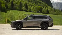 2026_toyotabz4xtouring_awd_brilliantbronzemetallic_static_003