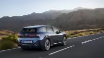 P90615632_highRes_the-new-bmw-ix3-50-x