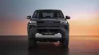 2025toyotahiluxbevhero6
